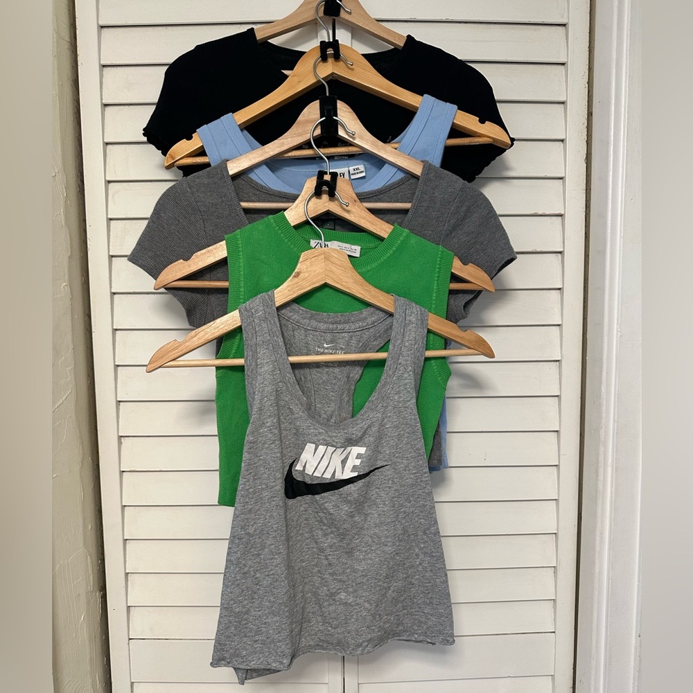 Assorted Crop Tops, Assorted Sizes